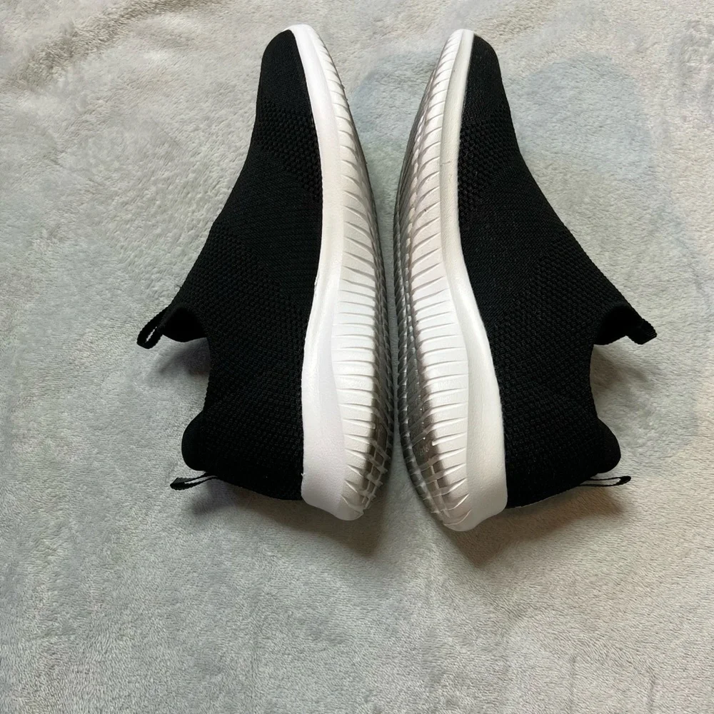 NWOT Skechers Memory Foam Slip On Tennis Shoes - Picture 6 of 8